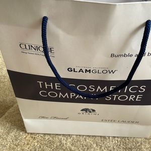 Estée Lauder gift bag